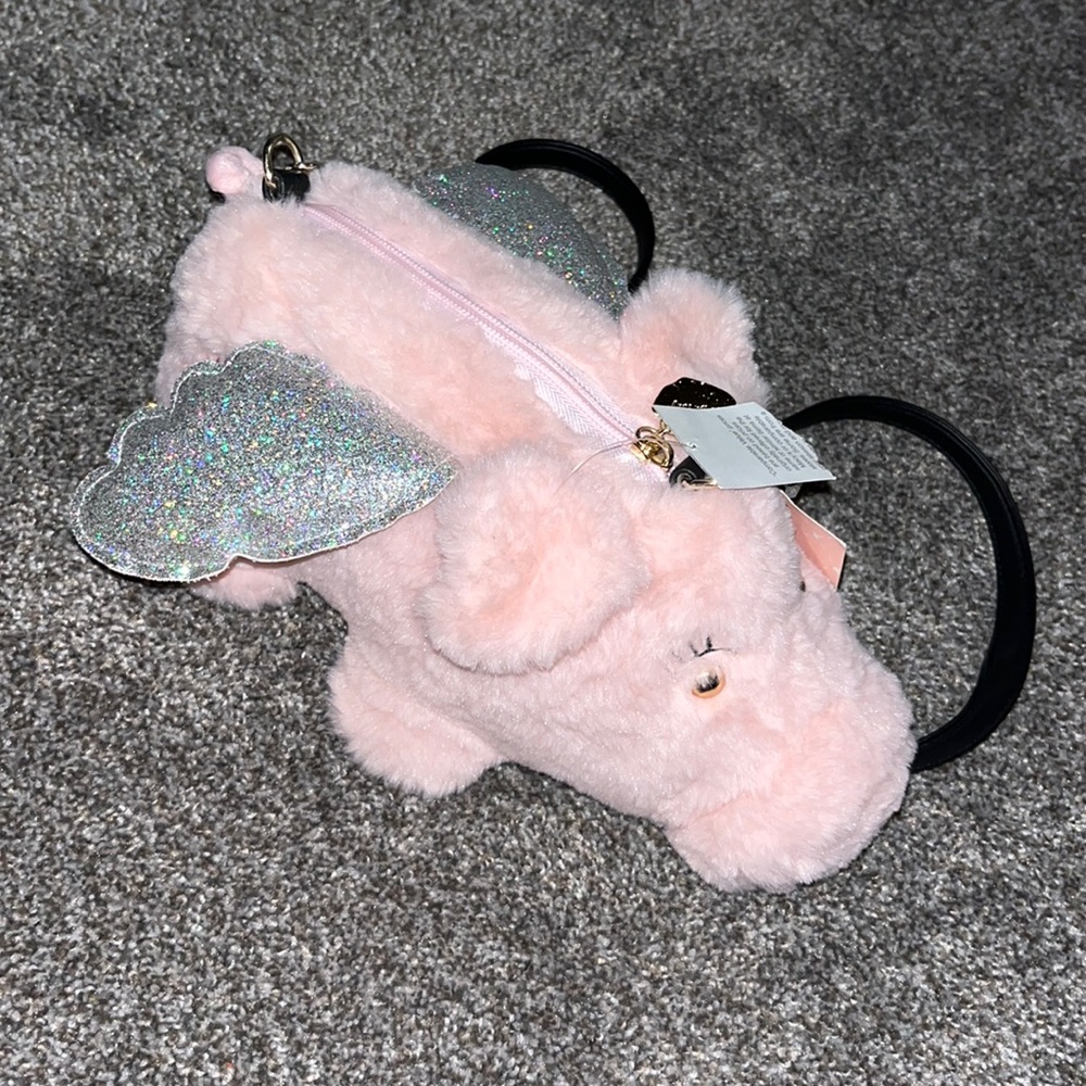 Betsy Johnson flying pig purse 🐷